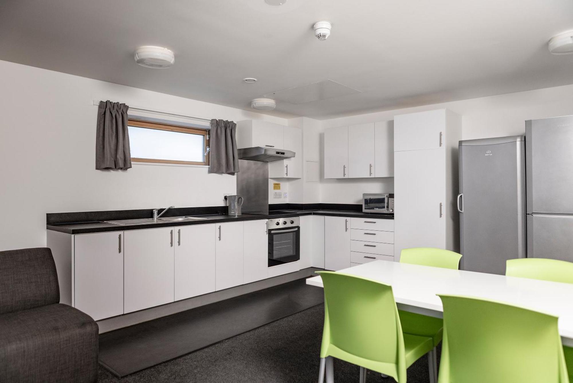 Wenlock Court Aparthotel Luton  Luaran gambar