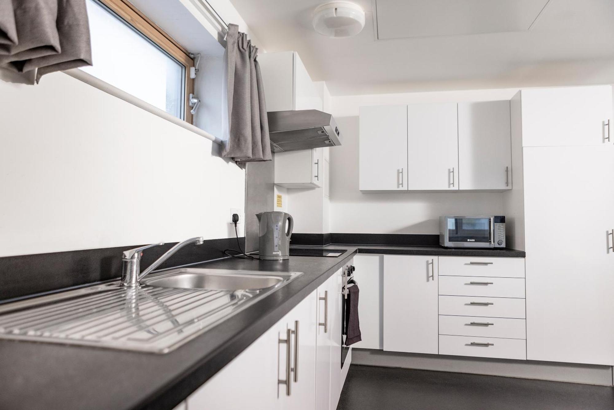 Wenlock Court Aparthotel Luton  Luaran gambar