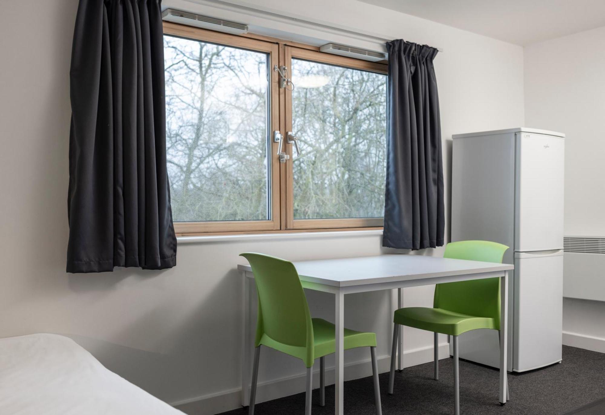 Wenlock Court Aparthotel Luton  Luaran gambar
